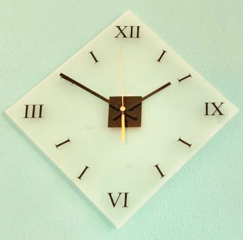 Ručne vyrobené nástenné hodiny so spätným chodom Nástenné hodiny Karol Bohony